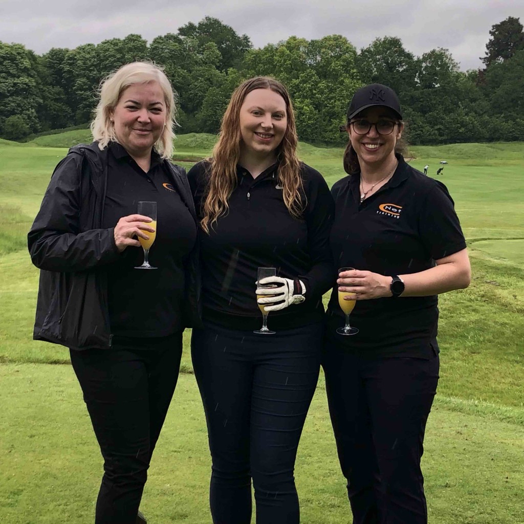 The Dream Team CNet 1st Tee b